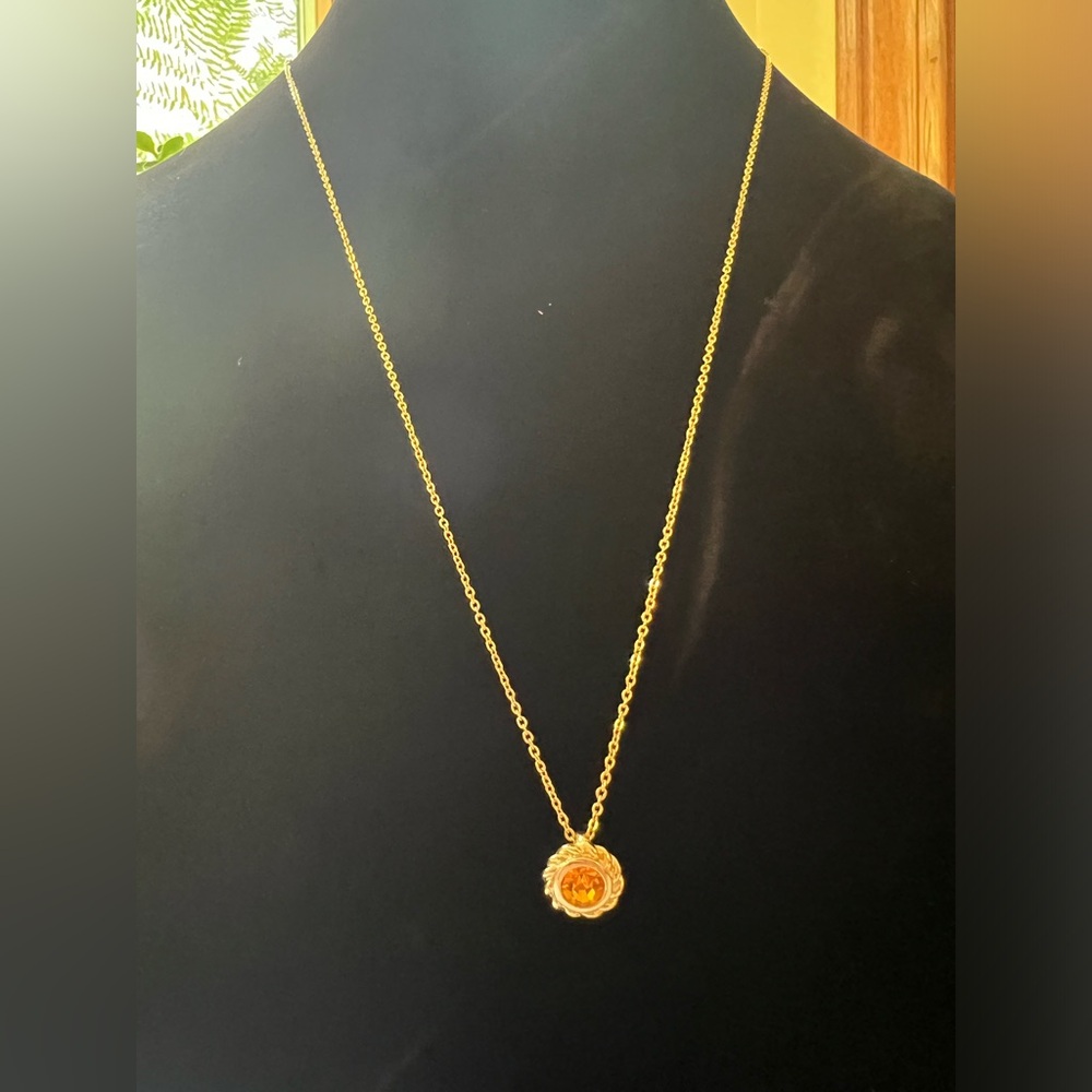 Citrine Colored Gem Pendant on Gold Tone Chain - Picture 3 of 10
